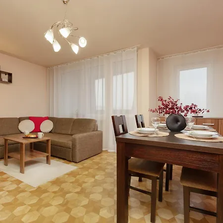 With Balcony For 2 People In By Renters Lägenhet *