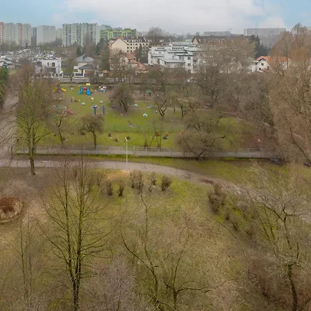 With Balcony For 2 People In By Renters Lägenhet *