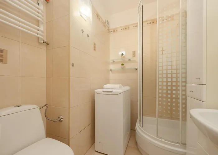 아파트 With Balcony For 2 People In By Renters 바르샤바