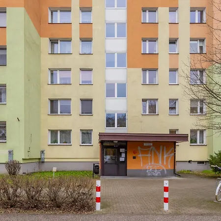 Διαμέρισμα With Balcony For 2 People In By Renters